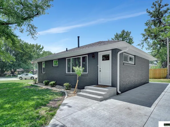 5435 Wilshire Blvd, Lincoln, NE 68504