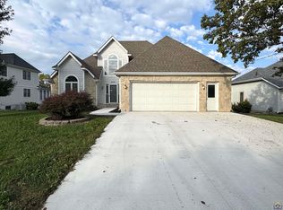 4313 SW Stone Ave, Topeka, KS 66610