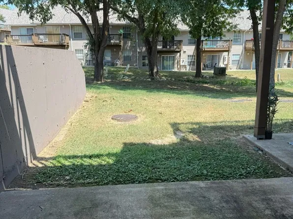 25 Fall Creek Trl APT 1A, Branson, MO 65616