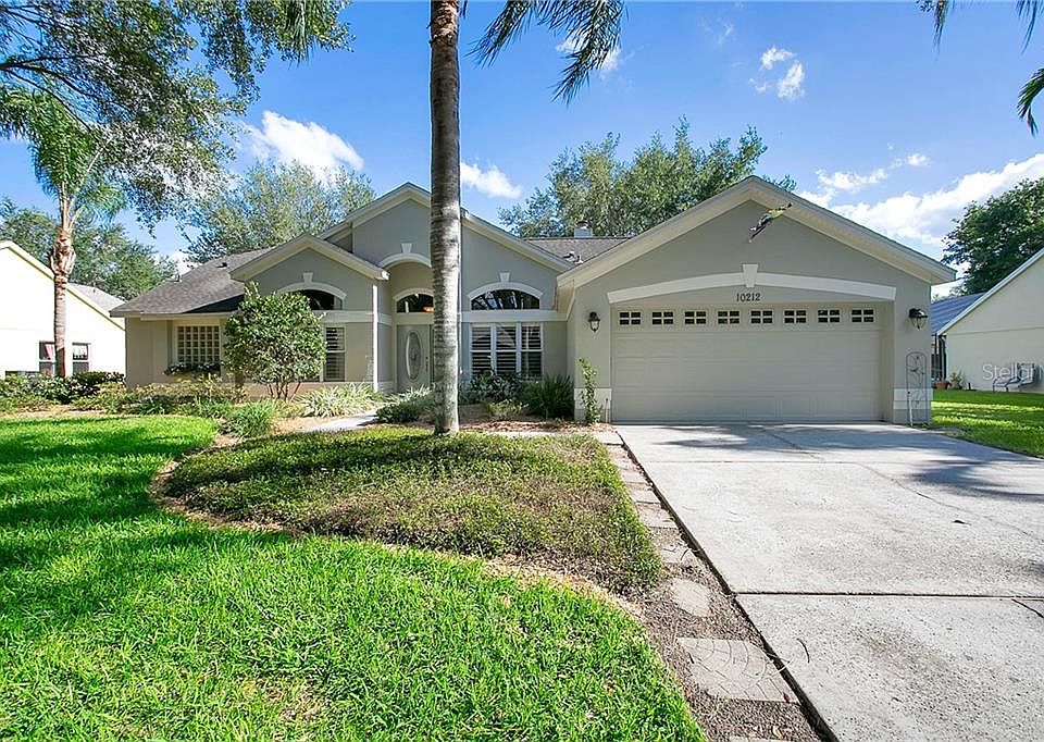 1st image of 10212 Pointview Ct #4