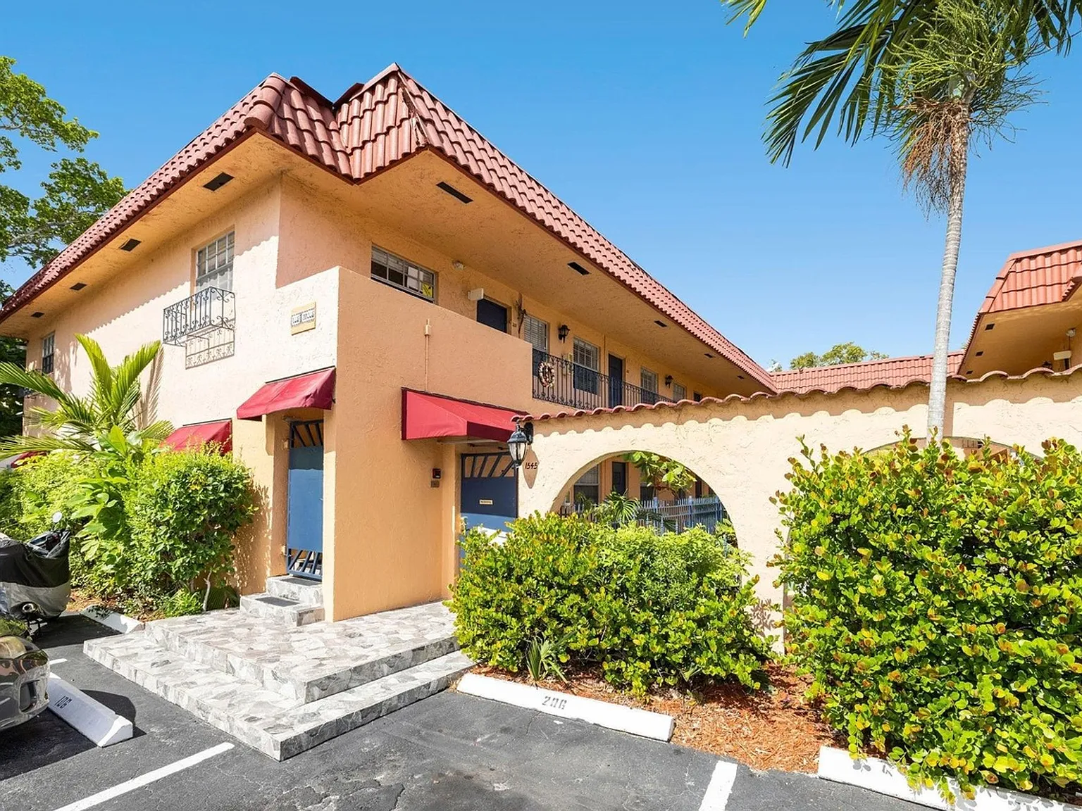 1545 Miami Rd Ft. Lauderdale, FL 33316 — Photo 1