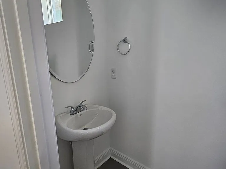 10172 Pearson Ave — Photo 16