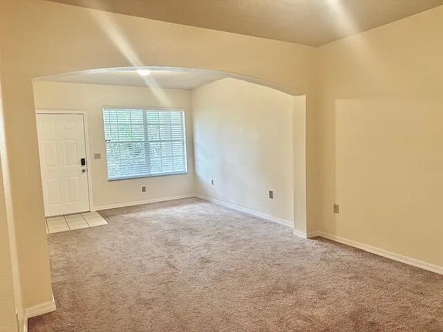 2 bed, 2.0 bath, 1151 sqft, $1,800 — Photo 3