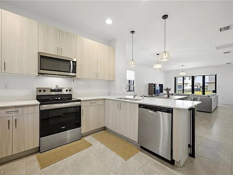 5187 Nevola Ave — Photo 2