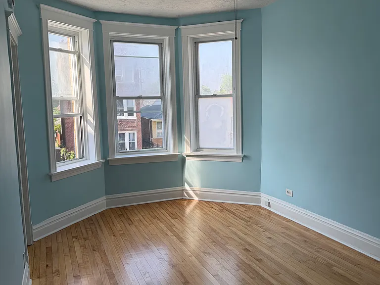 3125 W Pershing Rd #2 — Photo 1