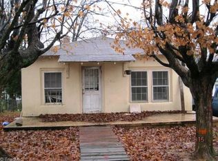 113 Pine St, Thomasville, NC 27360