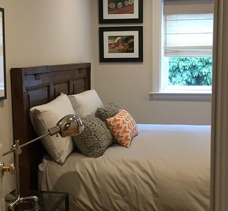 Bedroom/ New Queen size bed