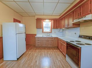34 Chestnut St, Oconomowoc, WI 53066
