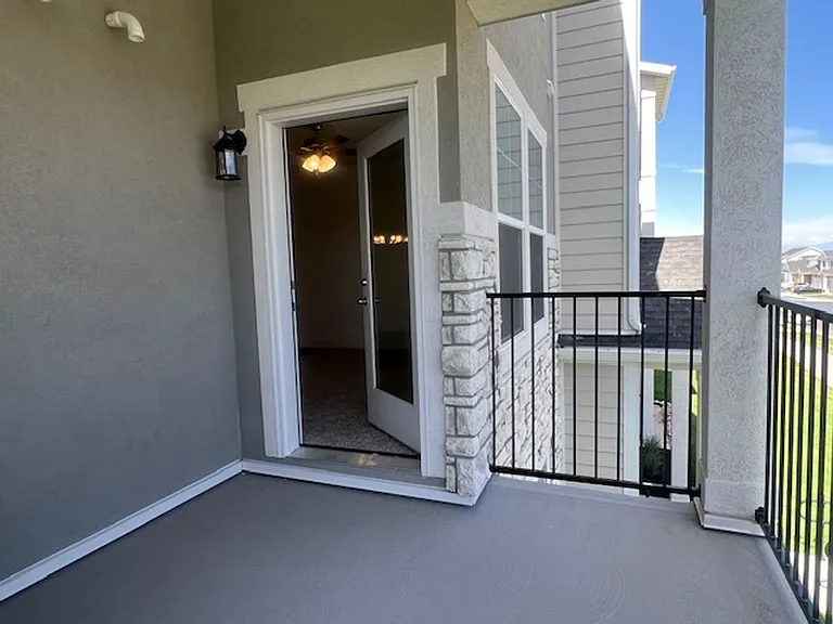 13713 S Hanley Ln #EE201 — Photo 9