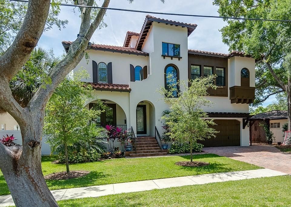 1st image of 694 Geneva Pl