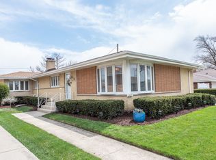 2437 Mayfair Ave, Westchester, IL