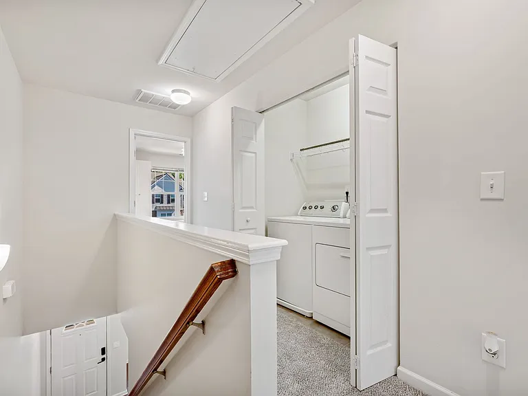 100 Stratford Lakes Dr #265 — Photo 9