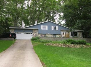 1214 Otis Dr, Niles, MI 49120