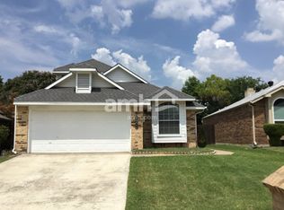 923 Plantation Dr, Lewisville, TX 75067