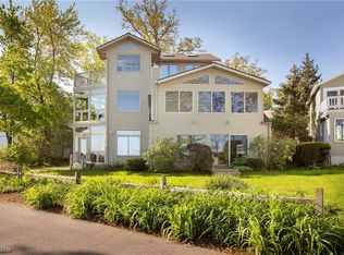 24913 Lakeview Dr, Bay Village, OH 44140
