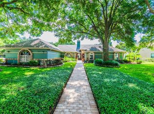 18007 Clear Lake Dr, Lutz, FL 33548
