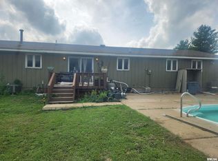 10356 N Manito Rd, Manito, IL 61546