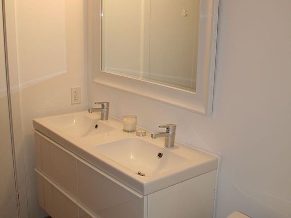4th image of 536 W Keats Ave