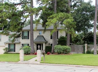 303 Brenda Ln, Conroe, TX 77385