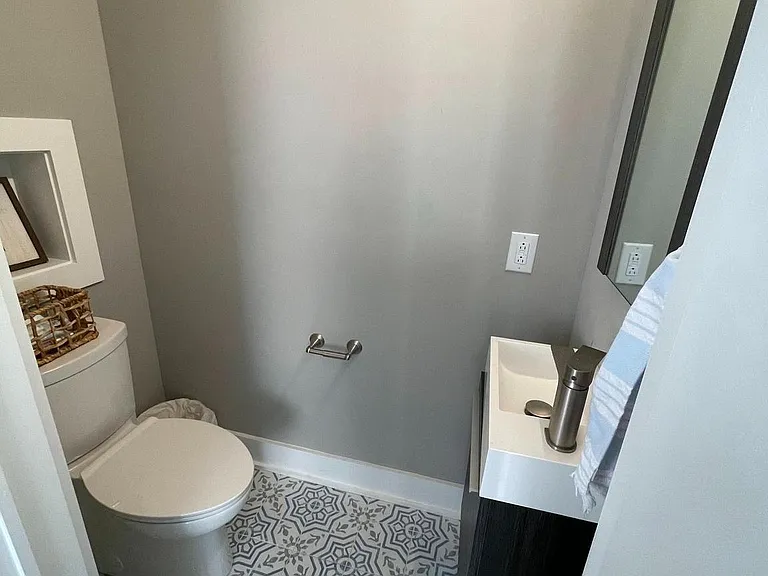 2547 Grays Ferry Ave #3 — Photo 11