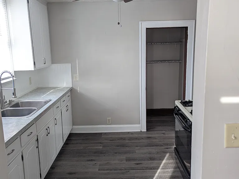 190 Nashoba Ave — Photo 7