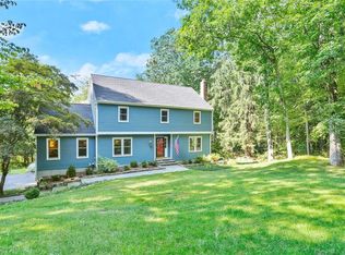617 Barrack Hill Rd, Ridgefield, CT 06877