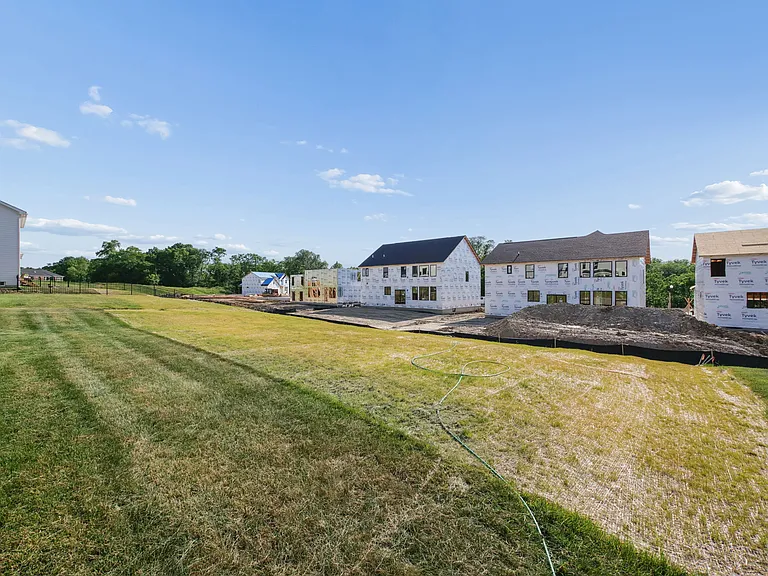 5195 Brookfield Dr — Photo 47