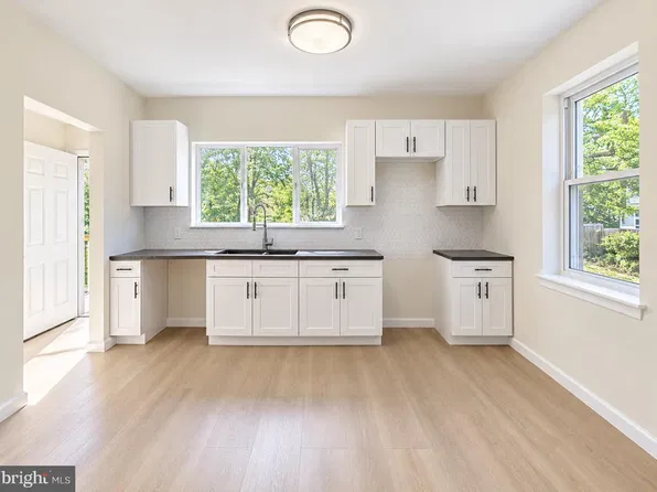 200-202 Blackwood Clementon Rd, Pine Hill, NJ 08021