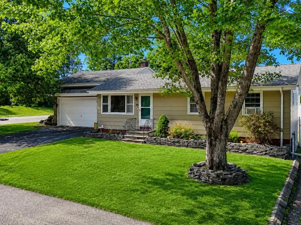 49 Ashmount Street, Lewiston, ME 04240