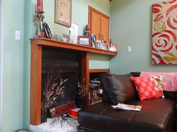 5th image of 2111 La Brisa Dr