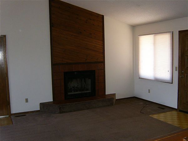 1558 Brunswick, living room