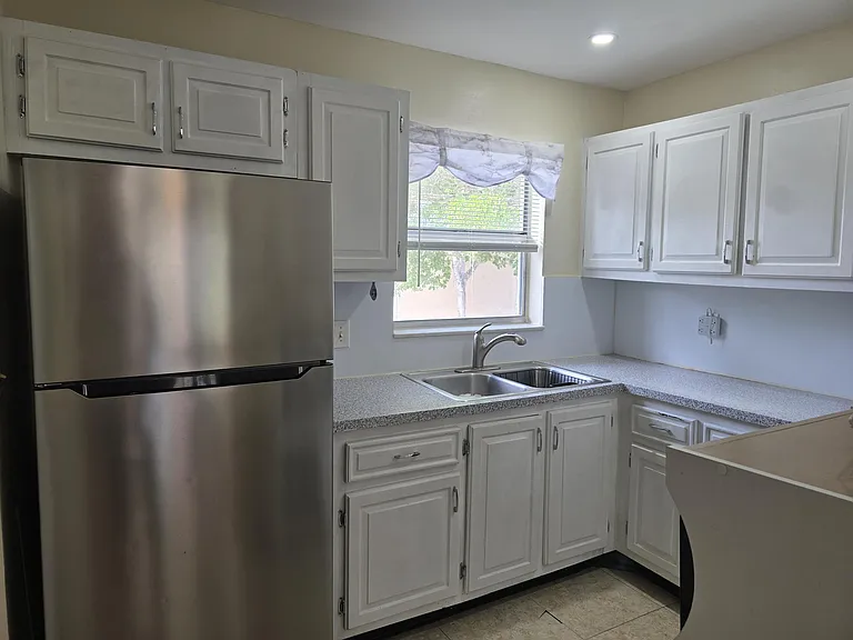 177 Lake Dora Dr — Photo 7