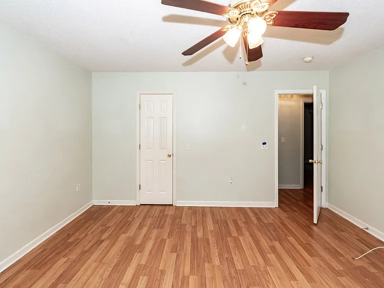 3347 Walter Dr — Photo 19