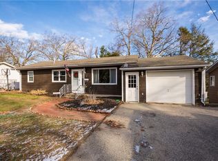 27 Park St, North Providence, RI 02904