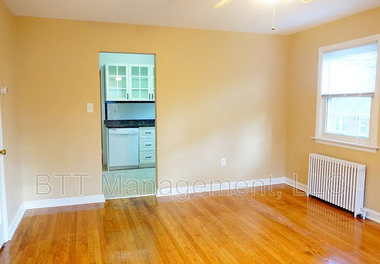 8203 Garland Ave #4 — Photo 3