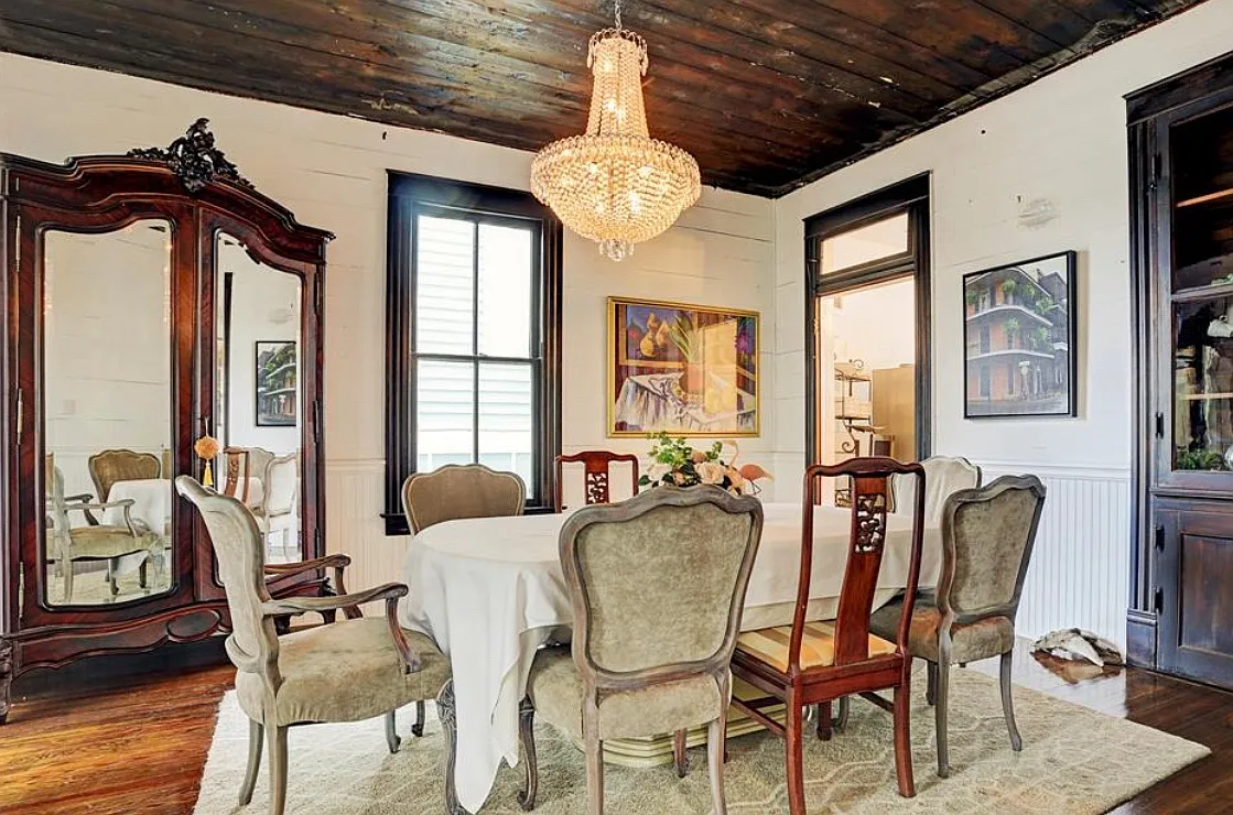 5 bed, 2444 sqft, $2,100 — Photo 3
