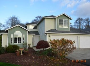 12 Monroe Dr, Cathlamet, WA 98612