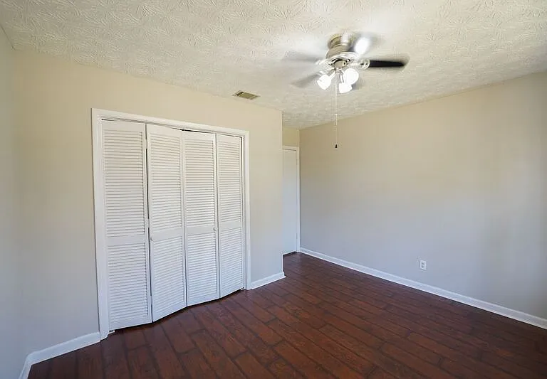 11 Brandy Ln — Photo 24