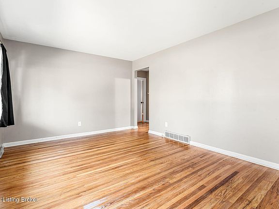 5th image of 5806 Morning Glory Ln