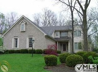 39680 Woodside Dr N #48, Northville, MI 48168