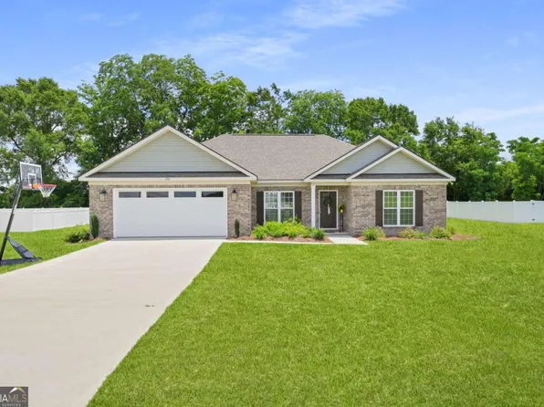 126 Sunfield Station Dr, Statesboro, GA 30461