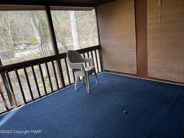 509 Wales Ct — Photo 15