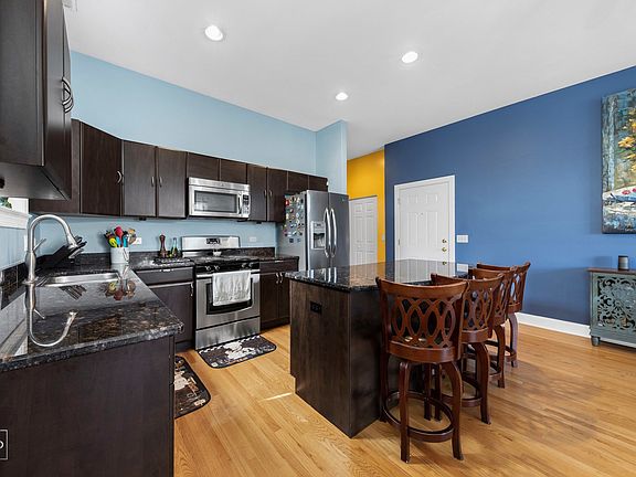 3rd image of 2200 N Natchez Ave APT 3S