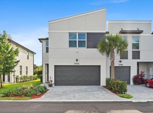 1752 Lindley St, Mangonia Park, FL 33407
