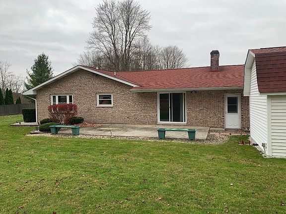 2nd image of 105 Parkway Dr