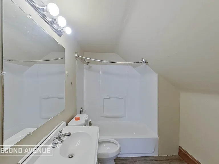 910 Dresden Rd — Photo 24