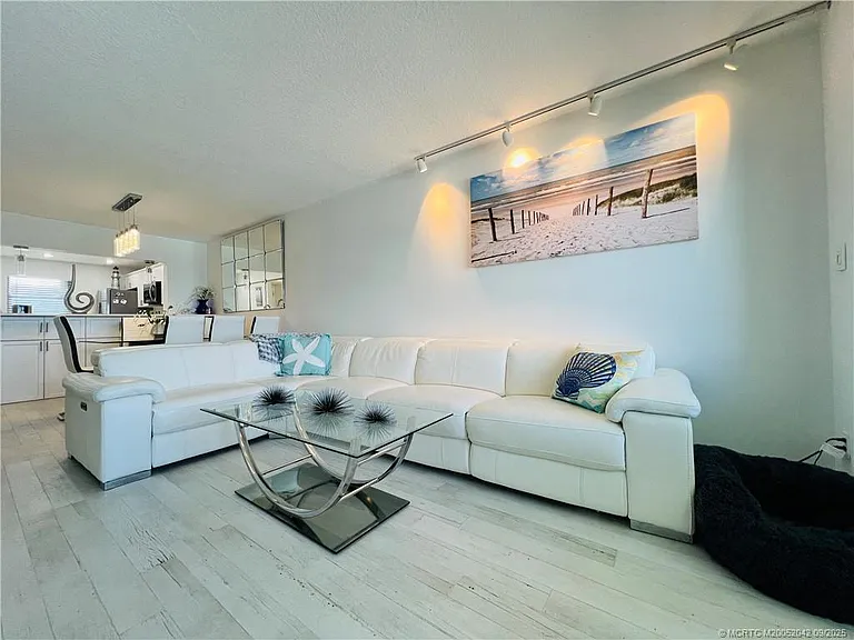 9400 S Ocean Dr #707 — Photo 13