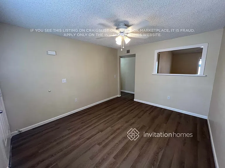 2853 E Escondido Ave — Photo 4