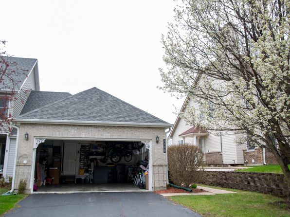 1108 Viewpoint Dr, Lake In The Hills, IL 60156