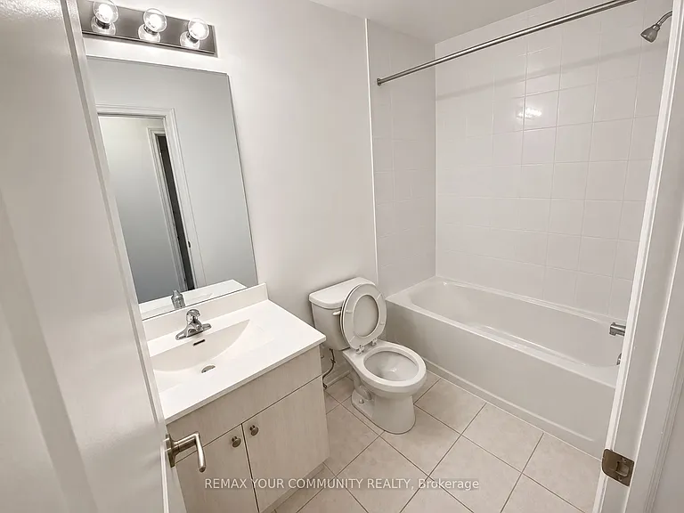 196 Pine Grove Rd W — Photo 8